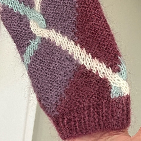 VINTAGE 80’s Argyle Design Mohair Blend Sweater Size Medium Retro Warm - Picture 4 of 12